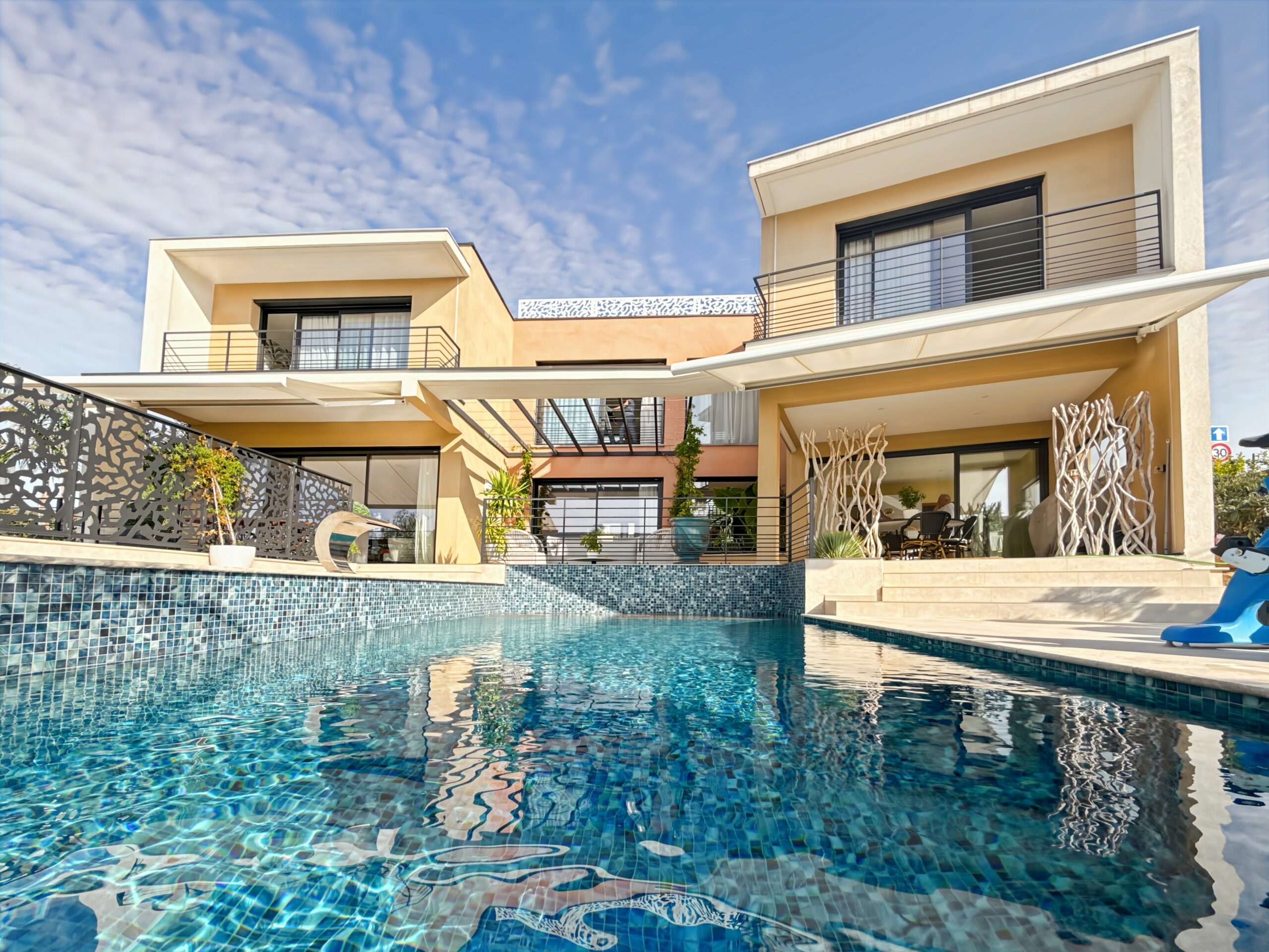 SAINT-RAPHAËL Valescure sud – Superbe villa contemporaine dans résidence sécurisée