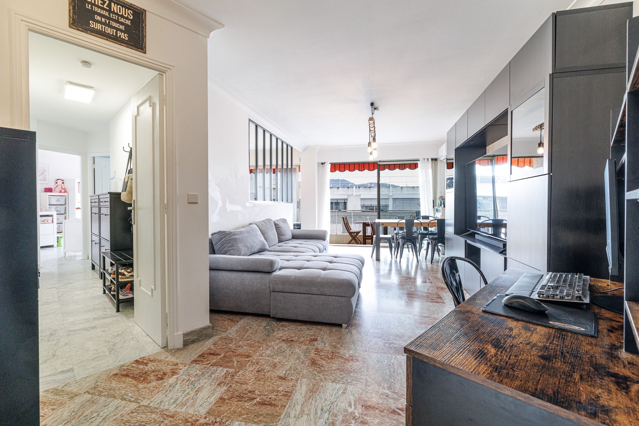 NICE St Barthélémy – 4 p 88 m² – étage élevé – balcon