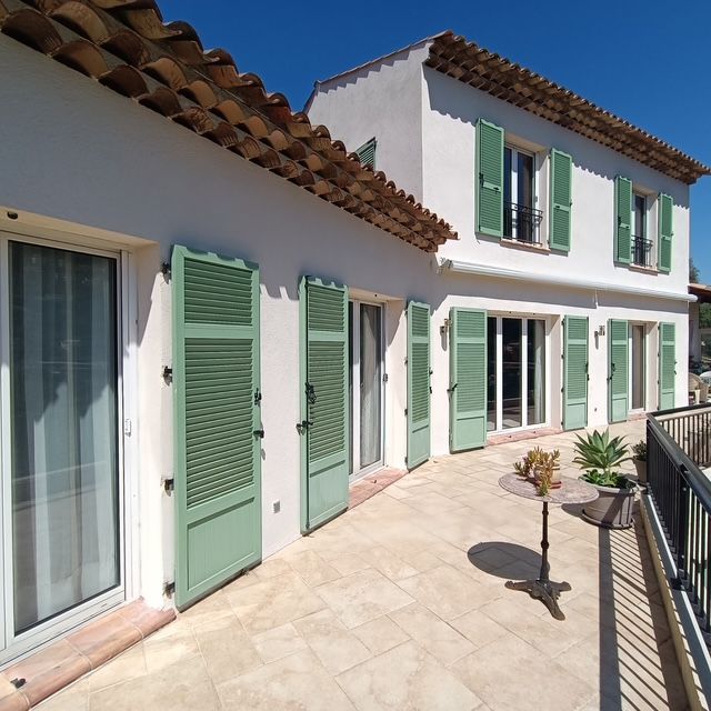 NICE Hauteurs – Villa de 160 M2 + 80 M2 de dépendances – Terrain 4200m2