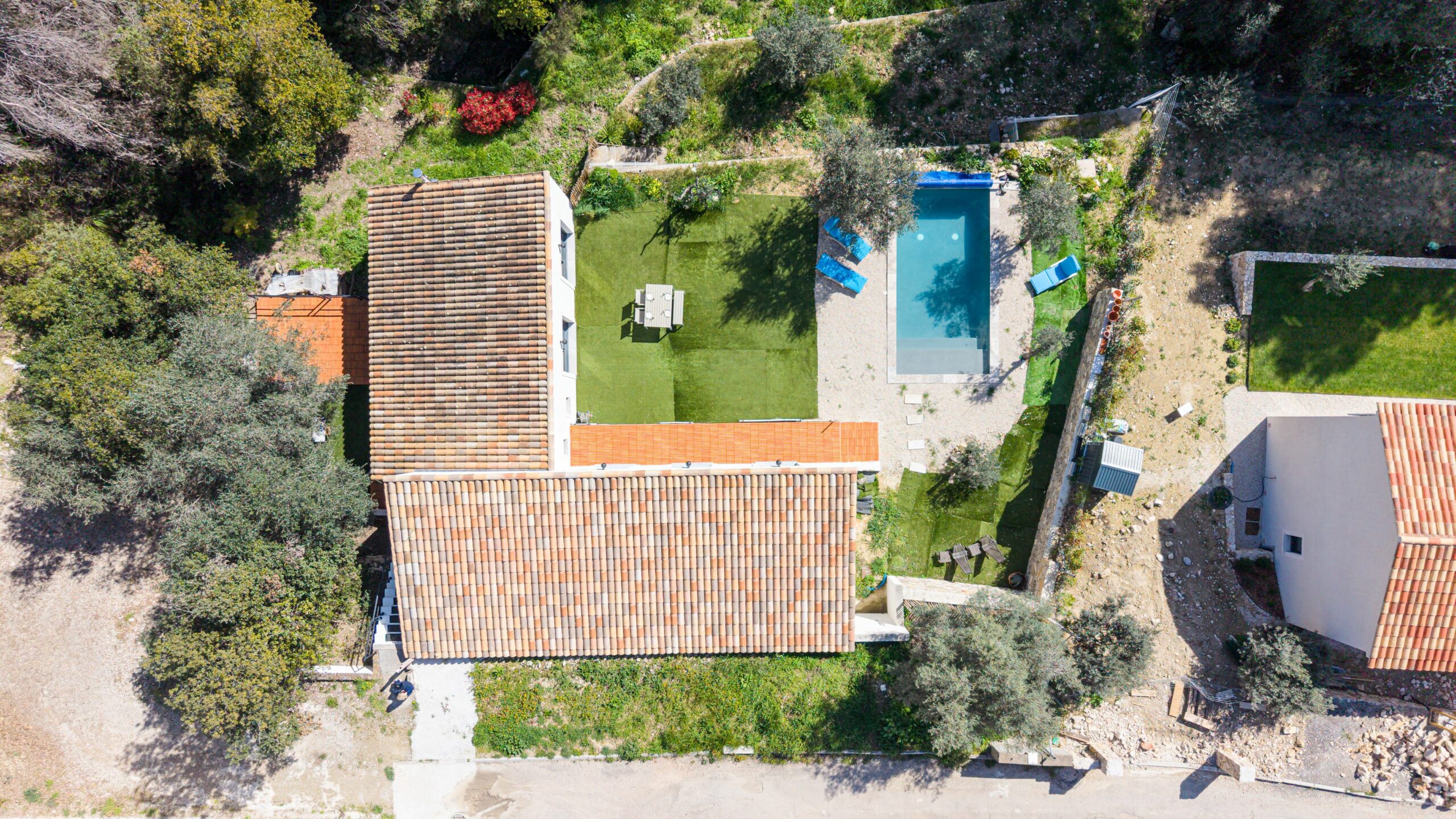 TOURRETTES LEVENS 25mn NICE – Villa 122 m² avec piscine et vaste terrain