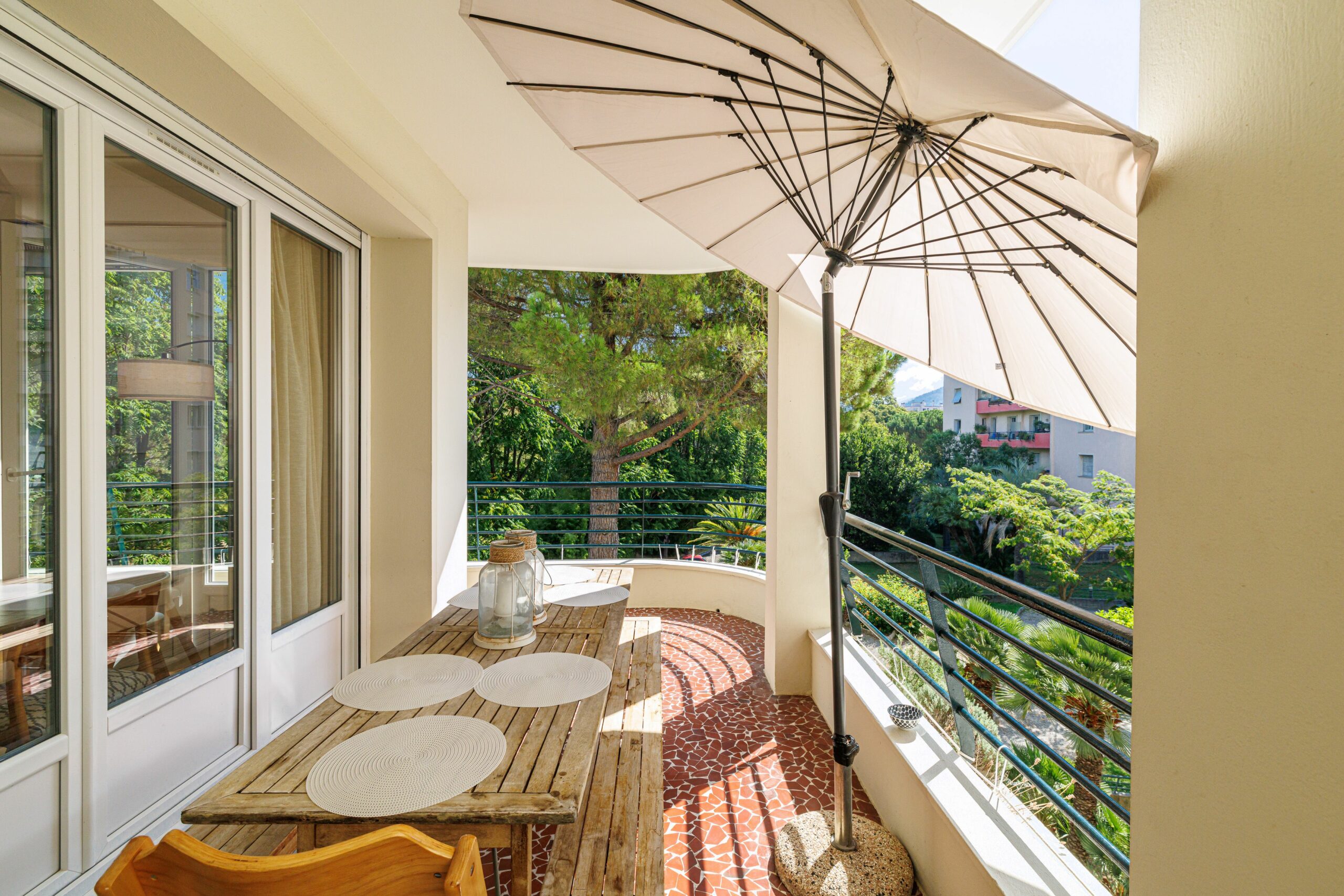 NICE Cimiez – Superbe 3 pièces rénové avec terrasses