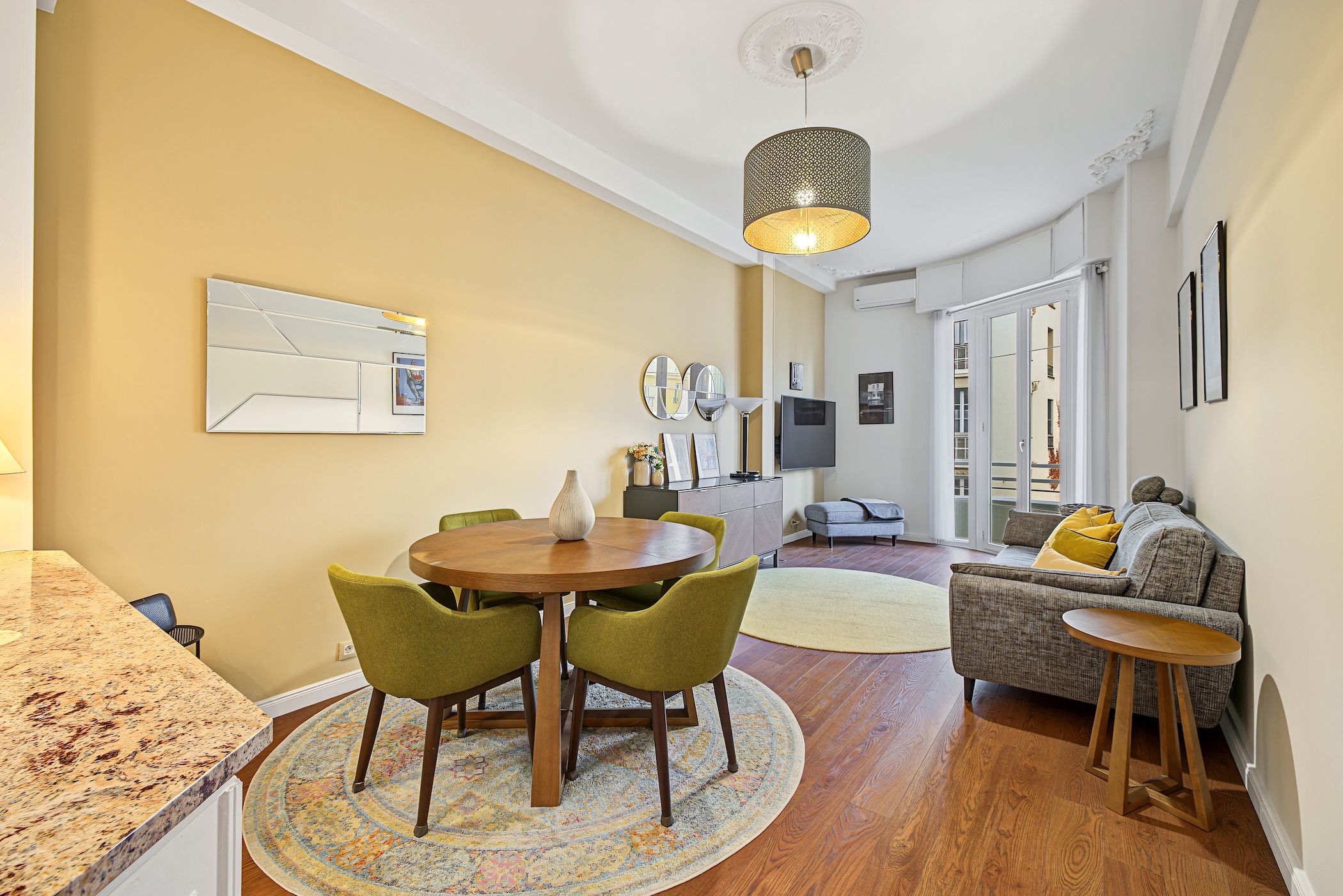 NICE MUSICIENS – 3 PIÈCES DE 63 M², CHARME DE L’ANCIEN ET DEUX BALCONS